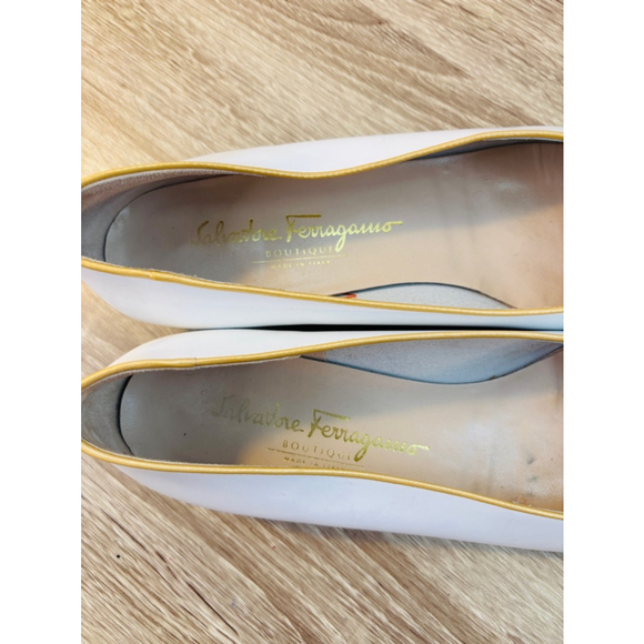 Salvatore Ferragamo Vintage White Ballet Flats With Gold Detail Women's Size 9.5 - Picture 7 of 14